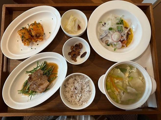 FqjZCG.jpg 강남 산후조리원 2주 이용 가격.jpg