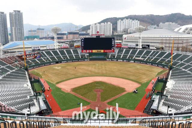 부산 사직구장./마이데일리