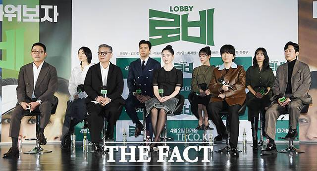'로비'가 하정우(왼쪽) 감독의 대표작이 되고, 하정우 배우의 흥행 부진 고리를 끊어줄 수 있을지 이목이 집중된다. /장윤석 기자