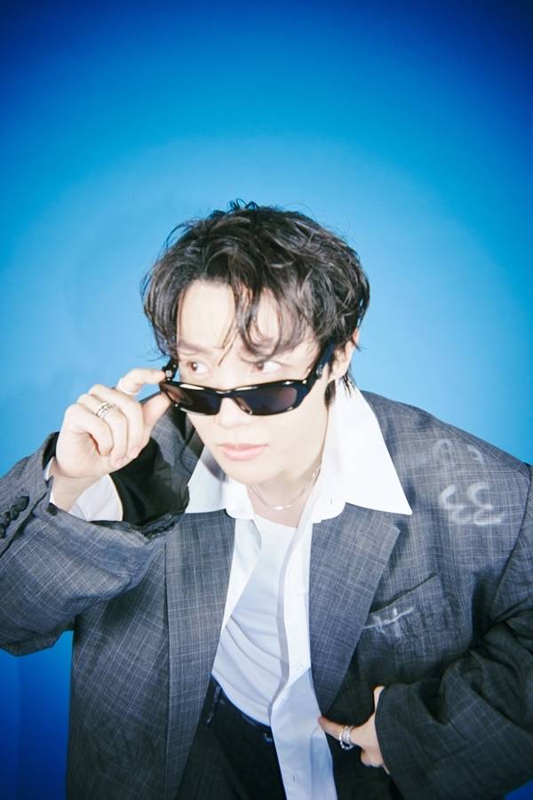 방탄소년단 제이홉이 빌보드에서 또 한 번 빌보드 ‘핫 100’ 차트를 뚫었다.