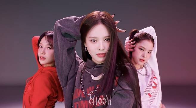 M2 ‘스튜디오 춤’ 캡처