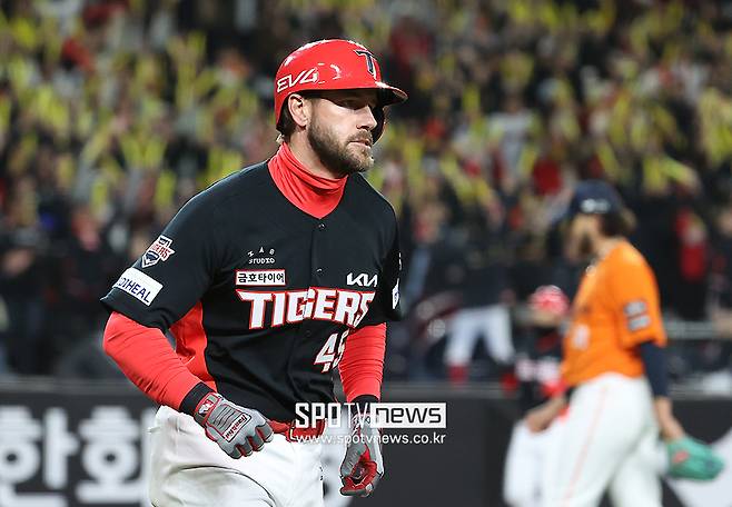 ▲ 시즌 첫 8경기에서 4개의 홈런포를 터뜨리며 메이저리그 통산 88홈런 거포의 위용을 떨치고 있는 패트릭 위즈덤 ⓒ곽혜미 기자