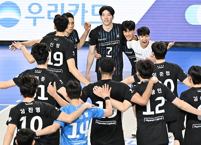 현대캐피탈이 챔프 2차전을 잡고 트레블에 다가섰다. 사진=한국배구연맹