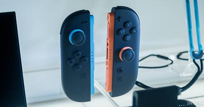 ▲ 스틱 부분에도 전체적인 개선이 이루어졌다