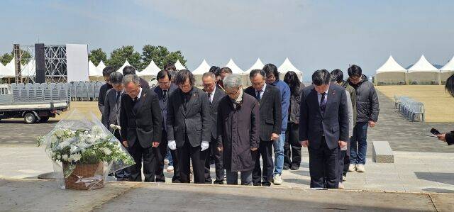 '내 이름은' / 내 이름은 문화산업전문회사