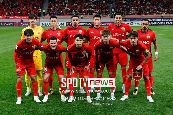 ▲ 중국 축구대표팀은 전원 슈퍼리그 소속 선수들로 선발한다. 소속팀 출전 경기 부족에 어려움을 겪고 있다.
