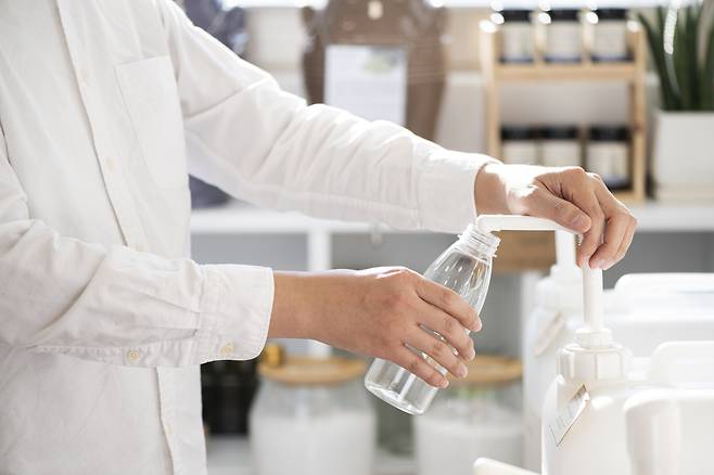 리필스테이션 /사진=아이클릭아트