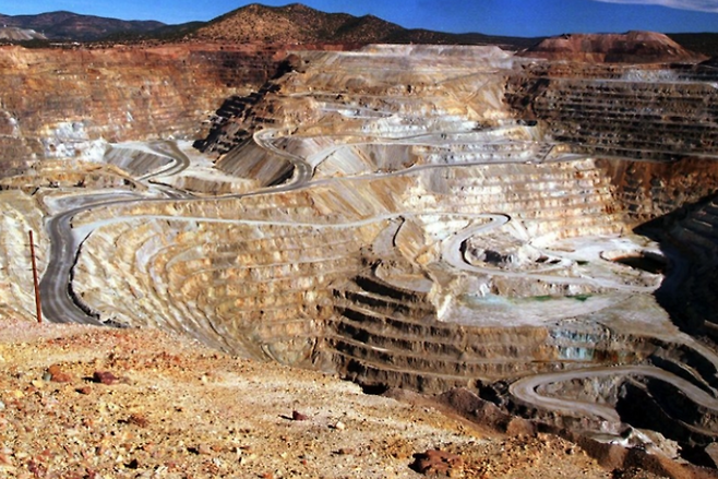 희토류 광산. 기사와 무관함