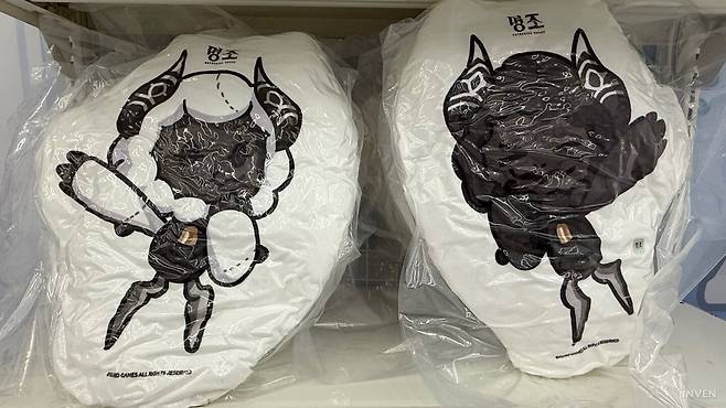 ▲ 폭신폭신함하면 구름이와 그늘이도 빠질 수 없지