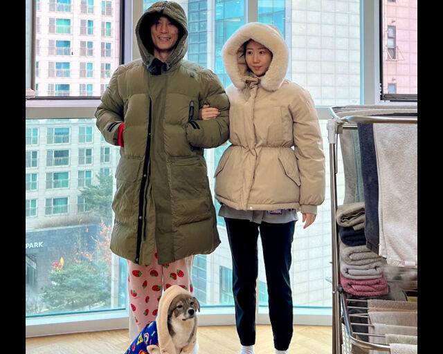 김재우가 단란한 가족사진을 공개했다. / 김재우 SNS 캡처