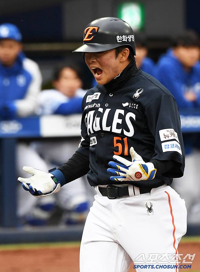 5일 대구 삼성라이온즈파크에서 열린 삼성 라이온즈와 한화 이글스의 경기. 9회초 2사 1,2루 한화 문현빈이 역전 스리런포를 날린 뒤 환호하고 있다. 대구=박재만 기자 pjm@sportschosun.com/2025.04.05/