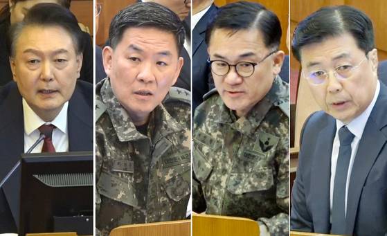 윤석열 대통령과 증인들. 왼쪽부터 윤 대통령, 이진우 전 육군 수도방위사령관, 여인형 전 국군방첩사령관, 홍장원 전 국가정보원 1차장. 사진 헌법재판소