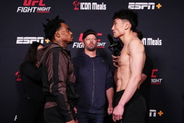 이창호는 경기 진행에 동의하는 대가로 원래 대전료에 더해 로미어스의 대전료 20%를 넘겨받는다. ‘UFC 파이트 나이트: 에멧 vs 머피’는 오는 6일 미국 UFC 본사 옆에 위치한 전용 경기장 UFC 에이펙스에서 열린다. 사진=UFC 제공