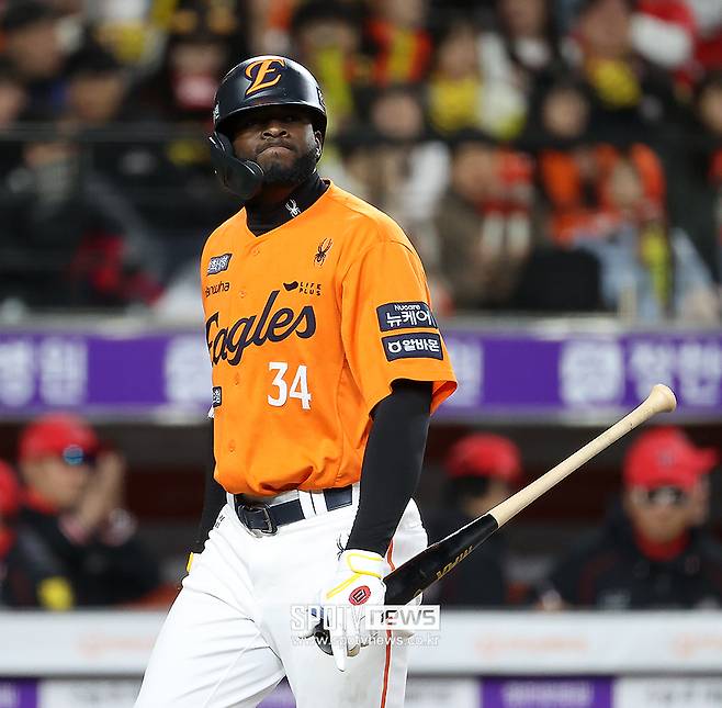 ▲ 시즌 초반 타율이 1할대까지 처지며 심각한 타격 부진으로 우려를 산 에스테반 플로리얼 ⓒ곽혜미 기자