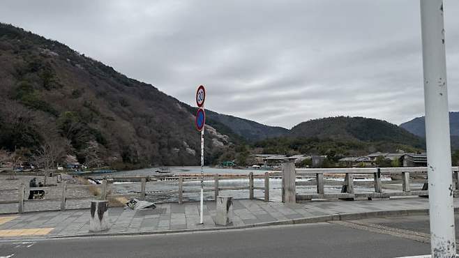 0e9bf600bc8a1b87239b81e6439c701f62593dea36e42ea31c7e4aaa880fee951296e8cf859c32c3cfcf866dbeb31630df302c4d8a