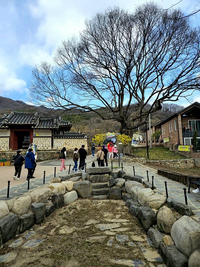 육괴장 연못 남당.
