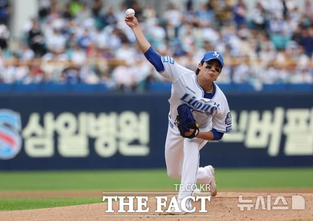 프로 7년차인 원태인은 해를 거듭할수록 삼성 라이온즈의 레전드 반열에 접근하고 있다. /뉴시스