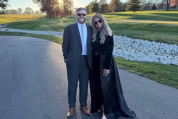 감량 후 톰 캐럴이 아내와 함께 찍은 사진./사진=뉴욕 포스트