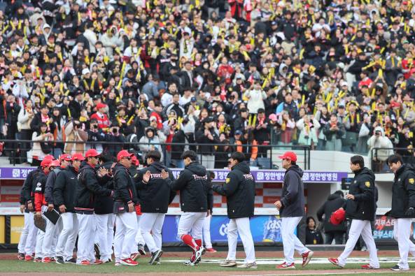 시즌 초반 9위까지 떨어진 KIA, 반등의 모멘텀이 필요한 상황이다. KIA 제공