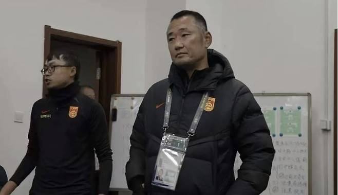 우에무라 겐이치(일본) 중국 U-17 축구대표팀 감독. 사진=소후닷컴
