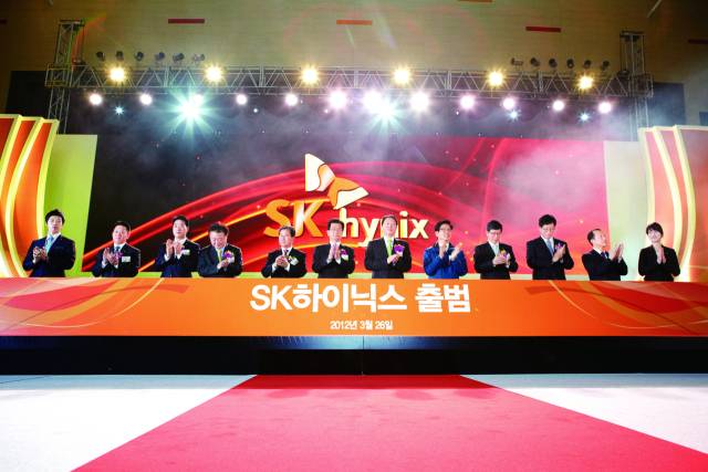 2012년 3월 SK하이닉스 출범 기념식.