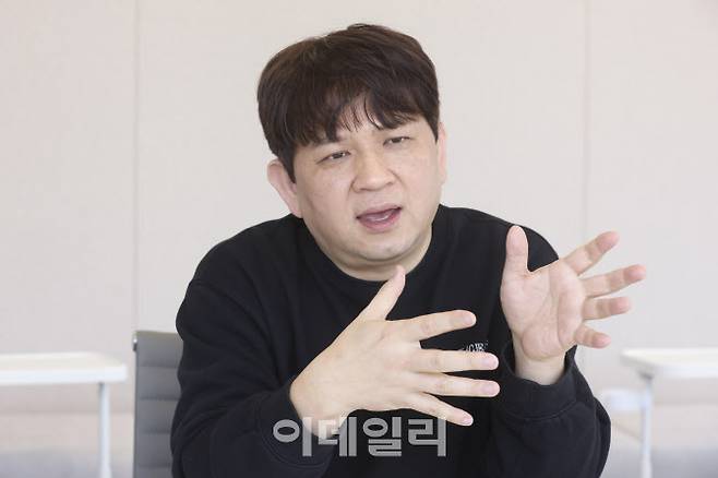 [이데일리 이영훈 기자] 정용수 자비즈앤빌런즈(삼쩜삼) 대표가 이데일리와 인터뷰를 진행하고 있다.