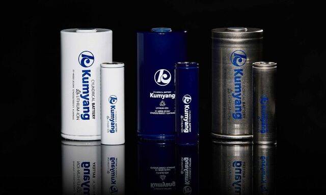 8일 한국거래소에 따르면 금양은 지난달 21일부터 10거래일째 거래 정지 중이다. 사진은 금양이 생산하는 4695배터리와 21700배터리. /금양