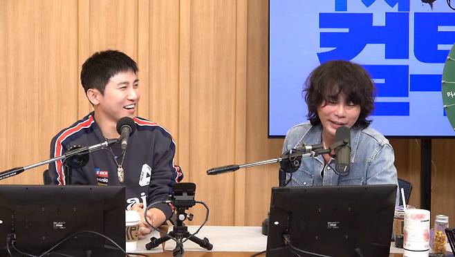 왼쪽부터 유세윤, 뮤지 (사진=SBS 파워FM ‘두시탈출 컬투쇼’ 캡처)