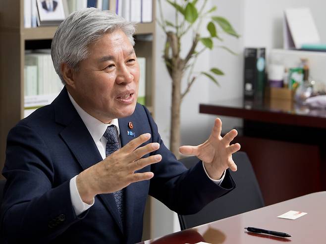 4월7일 오전 국회 의원회관에서 서왕진 조국혁신당 의원이 시사저널과 인터뷰하고 있다. ⓒ시사저널 이종현