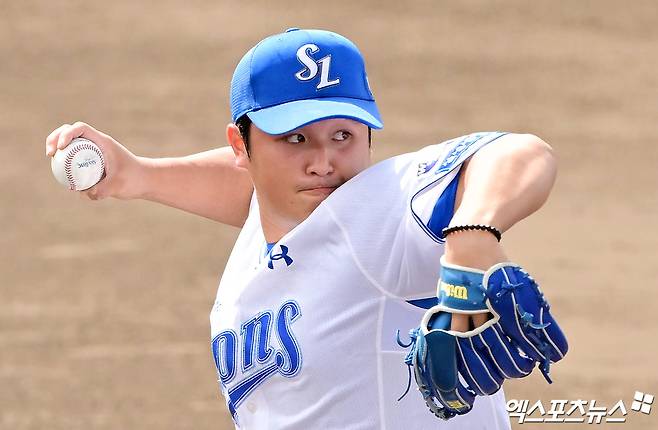 8일 오후 대구삼성라이온즈파크에서 열린 '2025 신한 SOL Bank KBO리그' SSG 랜더스와 삼성 라이온즈의 경기, 삼성이 7:3으로 승리하면서 2위 탈환에 성공했다. 최원태는 5이닝 6피안타 5사사구 3탈삼진 2실점으로 시즌 2승째를 수확했다. 엑스포츠뉴스 DB