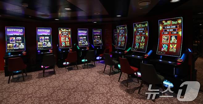 9일 부산 영도구 대선조선 영도조선소에서 '팬스타 미라클호' 명명식이 열린 가운데 미라클호 내 게임룸이 보이고 있다. 2025.4.9/뉴스1 ⓒ News1 윤일지 기자