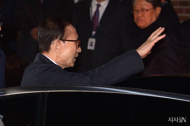 2018년 3월23일 서울 동부구치소로 이송되는 이명박 전 대통령. ⓒ시사IN 이명익