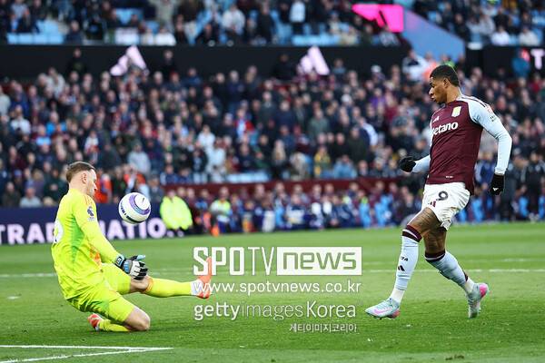 ▲ 애스턴 빌라 임대 생활을 즐기고 있는 맨체스터 유나이티드 성골 마커스 래시포드의 선택에 따라 파리 생제르맹 이강인의 운명도 달라질 수 있다.