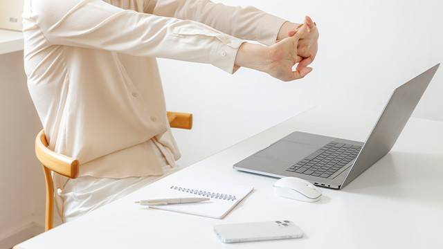 밥 먹고 심한 졸음이 쏟아진다면 혈당 스파이크가 원인일 수 있다｜출처: 클립아트코리아