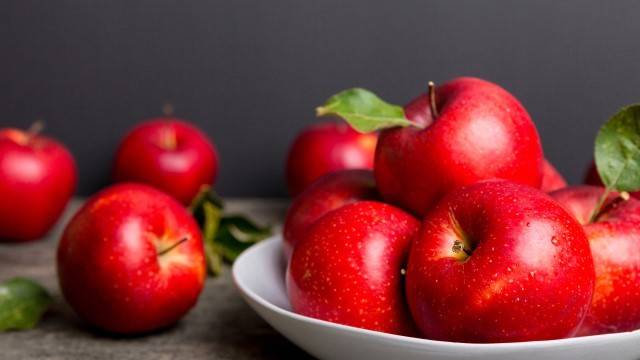 사과에서 나오는 에틸렌은 다른 과일이나 채소를 빨리 상하게 한다ㅣ출처: 게티이미지