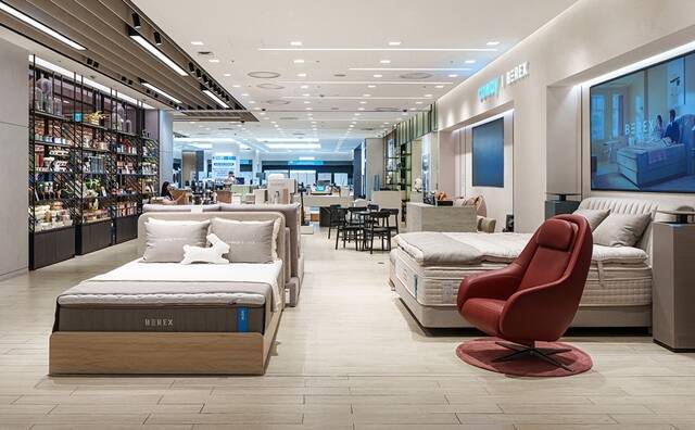 코웨이는 김해 신세계백화점에 경남 지역 2번째 직영 매장 '코웨이 갤러리 김해 직영점'을 열었다고 10일 밝혔다. /코웨이