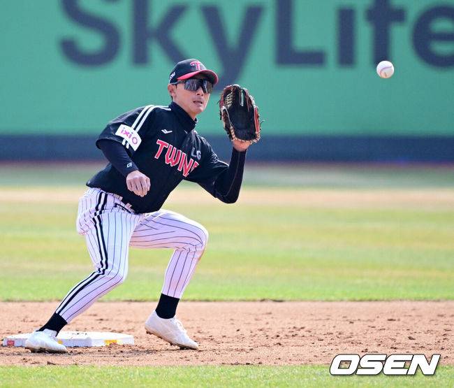 [OSEN=지형준 기자] LG 신민재. 2025.03.09 / jpnews@osen.co.kr