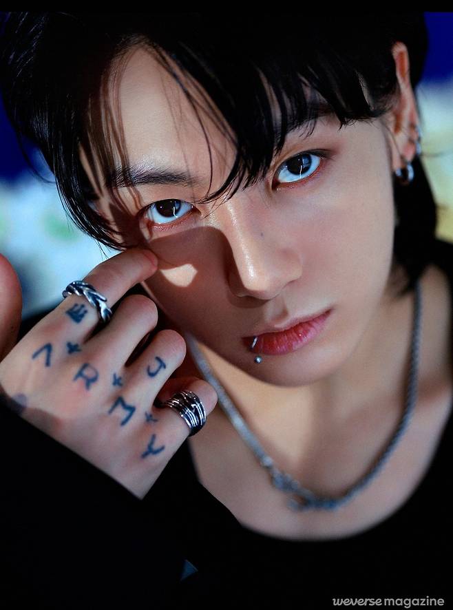 '병장 전정국' 세네..방탄소년단 정국, 2년 연속 해외 최선호 가수 '톱10'