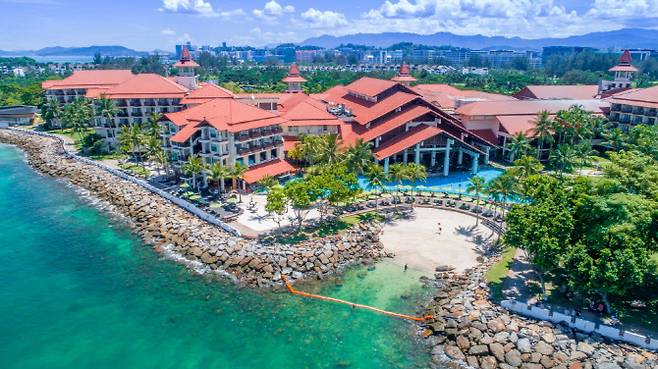 마젤란 수트라 리조트의 전용비치