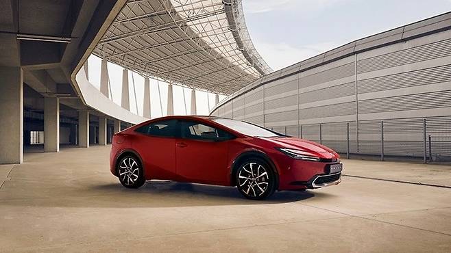 토요타 프리우스