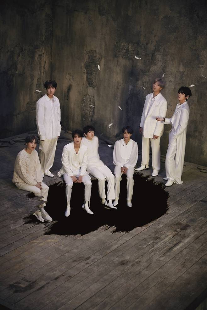 “기부·돌파하다”… 방탄소년단, 보이그룹 1위 (사진: 빅히트 뮤직)
