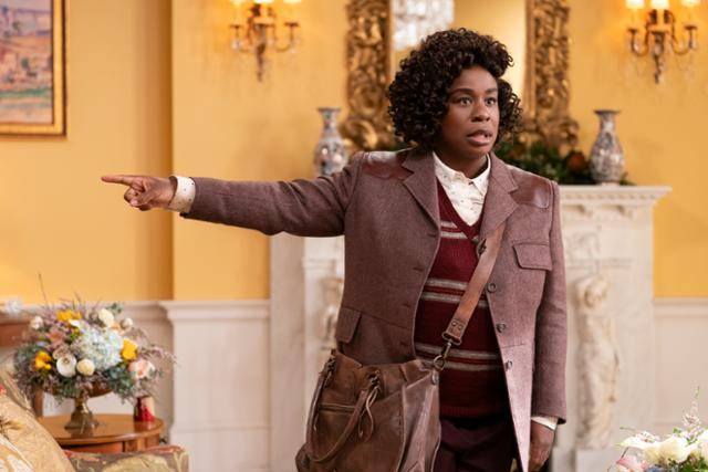 탐정 코르델리아는 조금은 엉뚱한 면을 지니고 있으나 명석한 분석력과 기억력으로 사건의 실마리를 찾아간다. 넷플릭스 제공