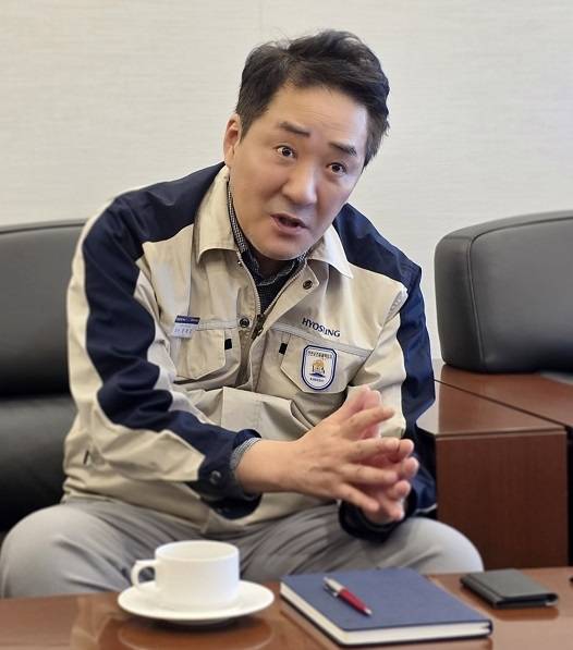장재성 효성중공업 창원공장장 상무가 지난달 19일 효성중공업 창원공장에서 헤럴드경제와 인터뷰하고 있다. [효성중공업 제공]