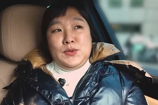 개그우먼 이수지. 유튜브 채널 '핫이슈지' 캡처.
