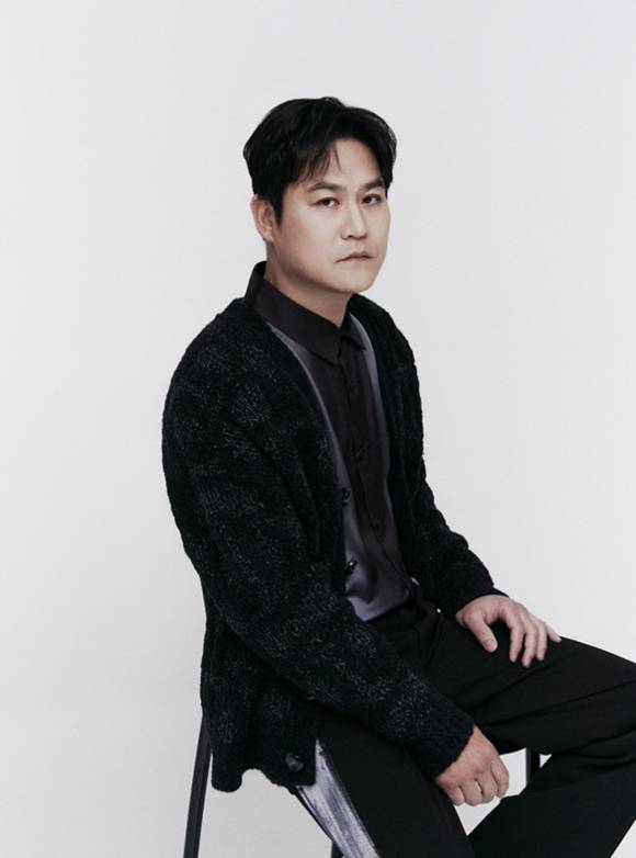 배우 김성균이 <더팩트>와 만나 넷플릭스 시리즈 '악연' 관련 인터뷰를 진행했다. /넷플릭스