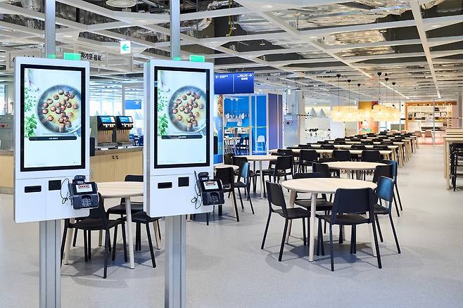 Ikea Gangdong's in-store dining area, featuring self-service kiosks (Ikea Korea)