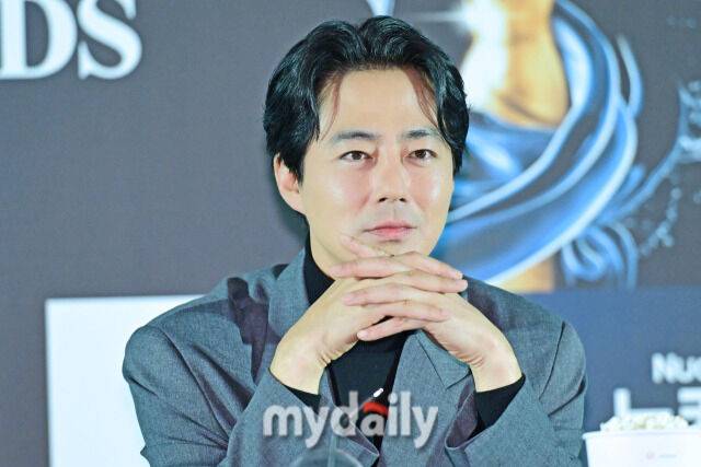 조인성이 신인 시절 송승헌과 외모 비교를 당했다고 밝혔다. / 마이데일리 DB