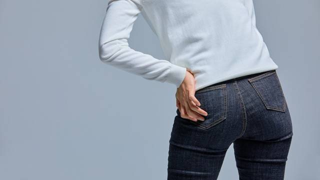 고관절 통증을 방치하면 퇴행성 고관절염 등의 질환으로 이어질 수도 있다｜출처: 게티이미지뱅크