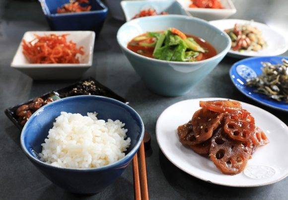 신장 건강을 위해 짠 음식부터 줄여야 한다. 쓰고 남은 염분이 배출되지 못해 체액량 과다 및 고혈압 악화로 콩팥이 더욱 망가질 수 있다.  [사진=게티이미지뱅크]