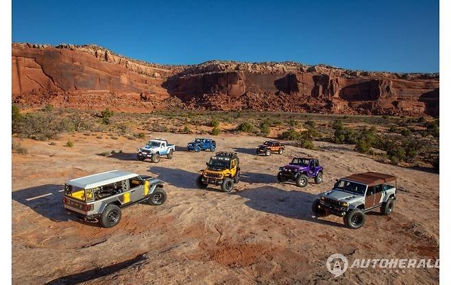 지프 브랜드가 2025 EJS를 통해 콘셉트카 7종을 공개했다(스텔란티스코리아)